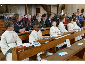 Dankgottesdienst der Kommunionkinder (Foto: Karl-Franz Thiede)